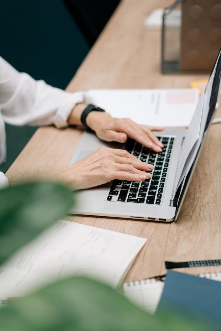 Word to PowerPoint AI: How to Convert a Word Doc into Slides